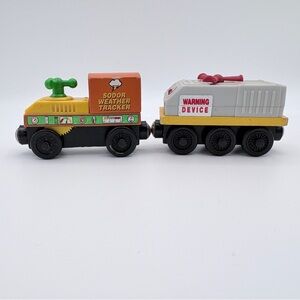 Two Thomas & Friends Wooden Train Cars - Weather Tracker and Fog Horn Car